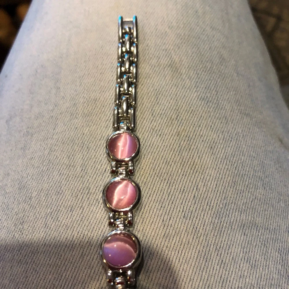 pink cats eye effects women’s wrist watch fashion jewellery - Picture 6 of 10